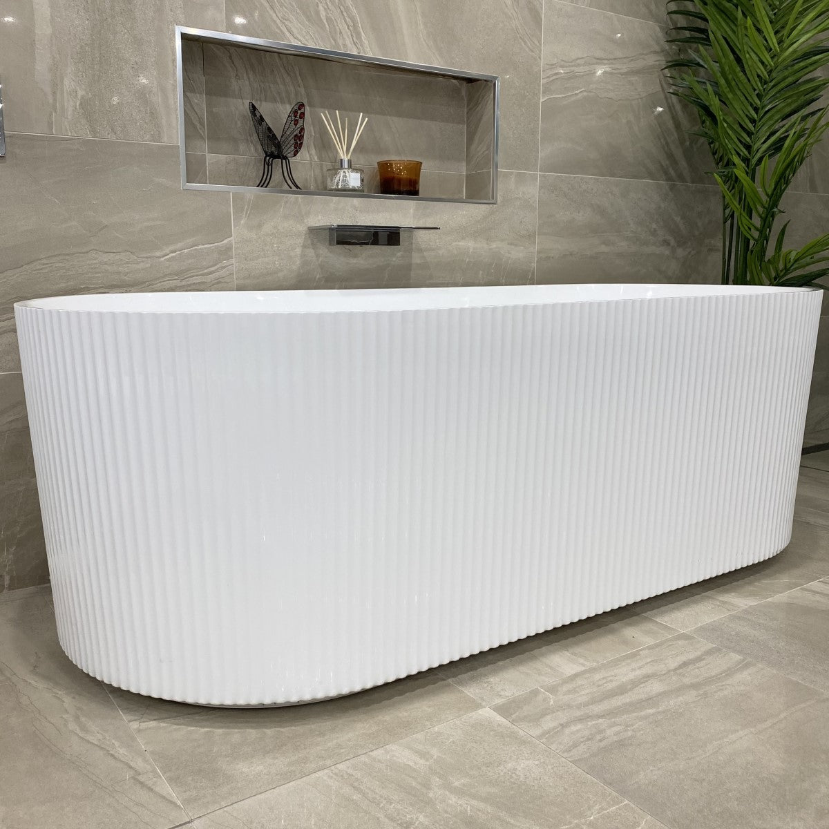 Brighton Groove 59 inch Acrylic Freestanding Oval Bathtub, Gloss White