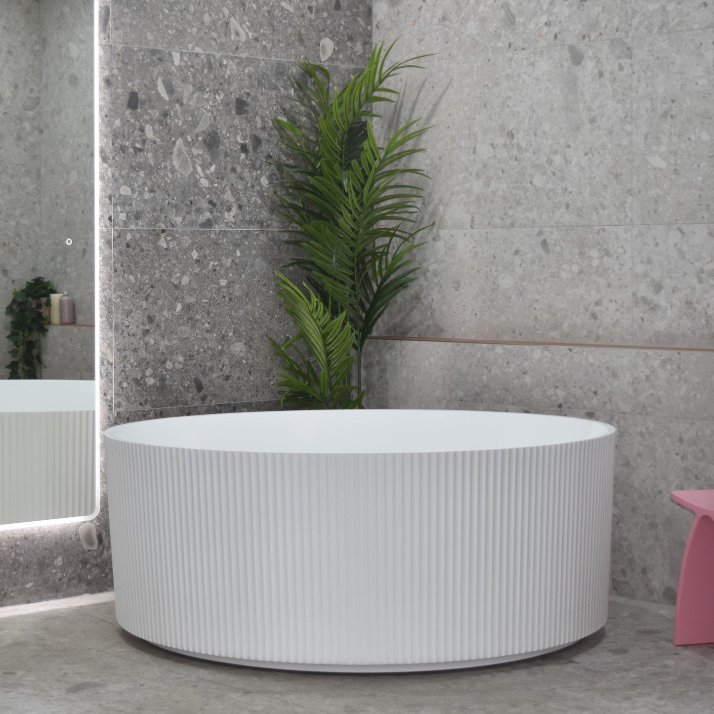 Sunshine Groove 1500mm Fluted Round Freestanding Bath, Gloss White